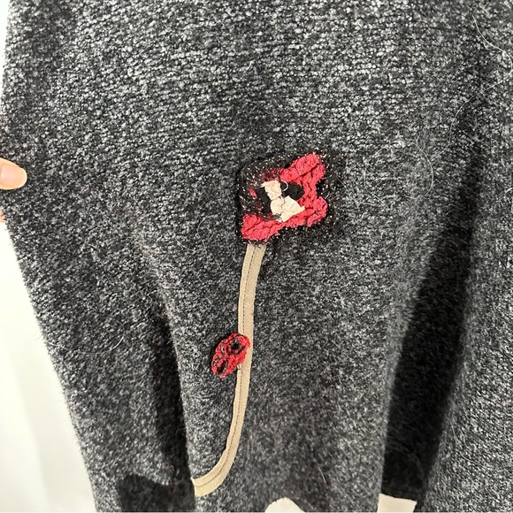 JG's Mad Lab Embellished Floral V Neck Tunic Sweater Top M/L - Picture 4 of 11